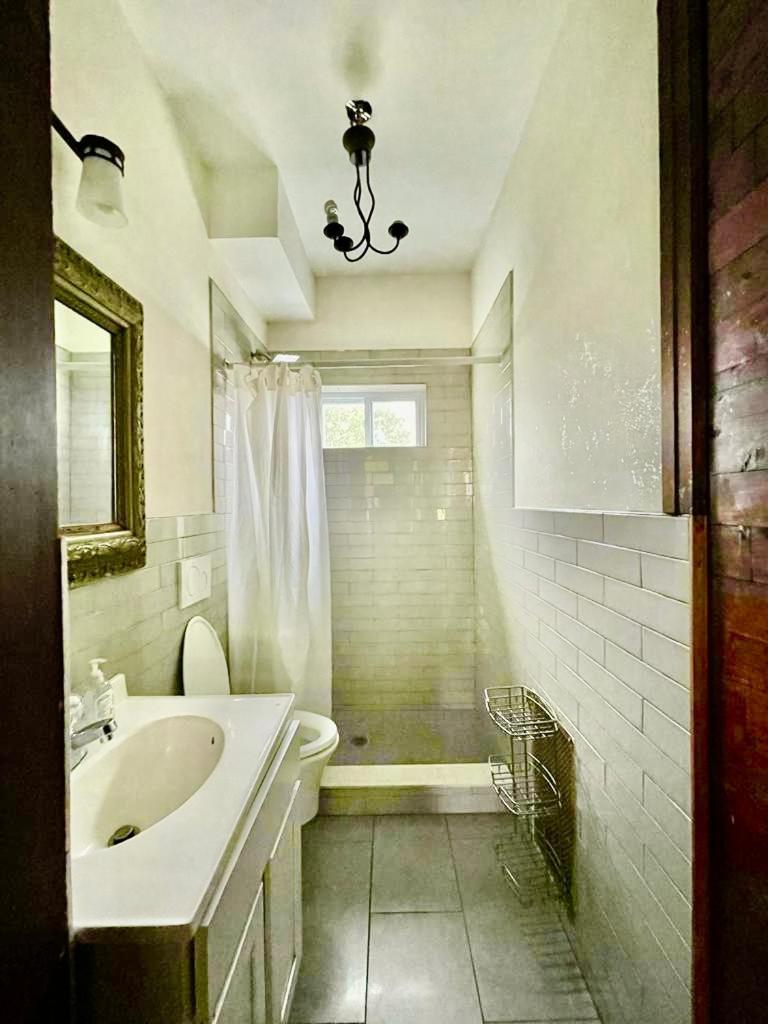 Family Guest House Нюарк Екстериор снимка
