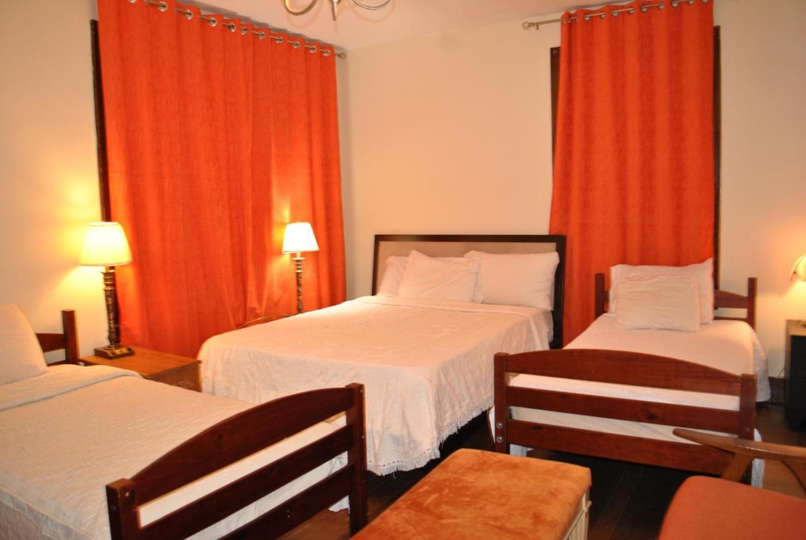Family Guest House Нюарк Екстериор снимка