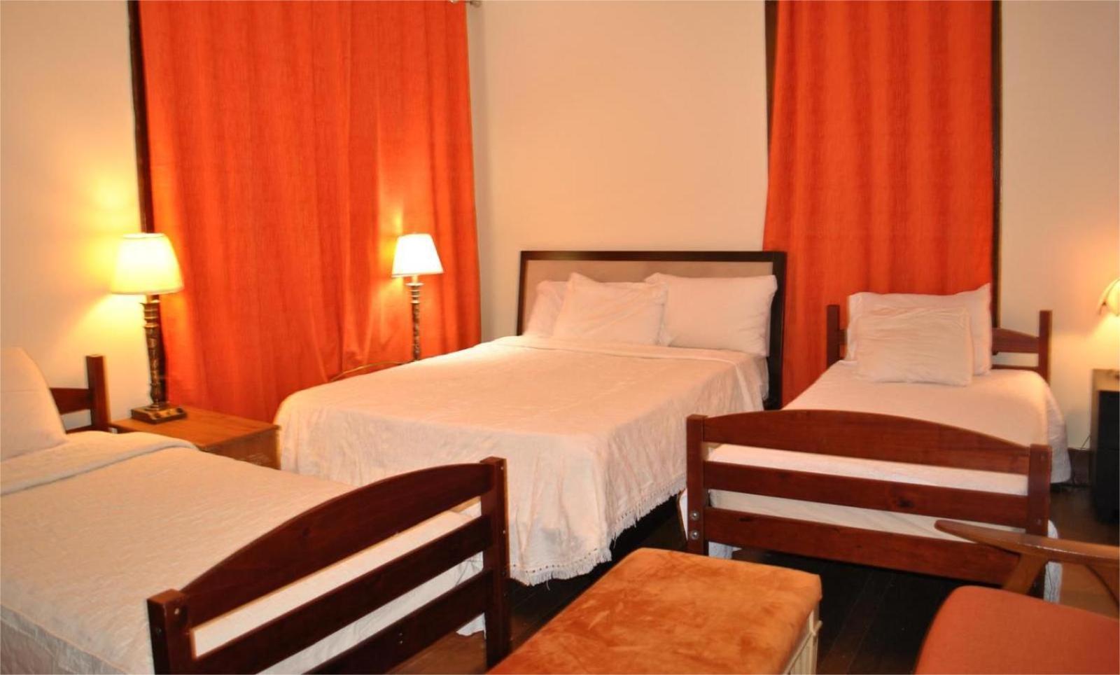 Family Guest House Нюарк Екстериор снимка